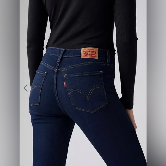 Levi’s Classic Bootcut Jeans Mid Rise Dark Wash Size 2 Short (26) - Picture 2 of 9